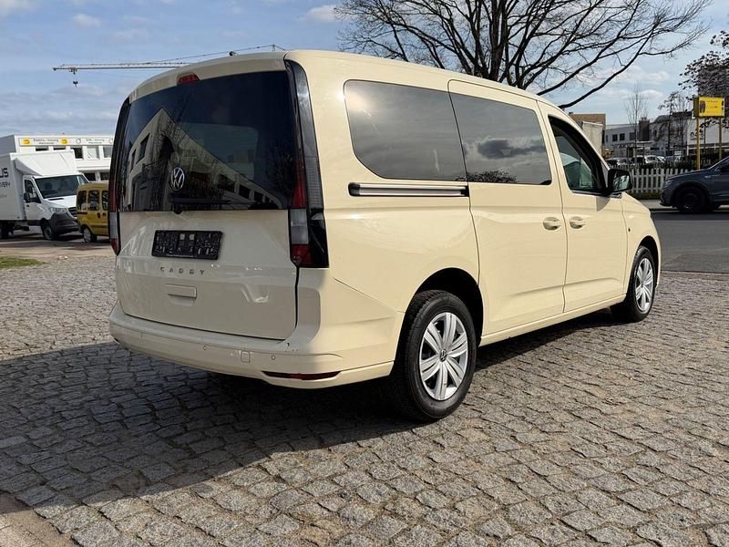 Gebraucht VW Caddy Maxi 122 PS (89 kW) 2023 Gelb Van / Kleinbus