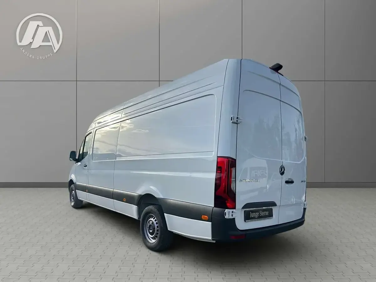 Neu Mercedes Sprinter 170 PS (125 kW) 2026 Arktikweiß Van