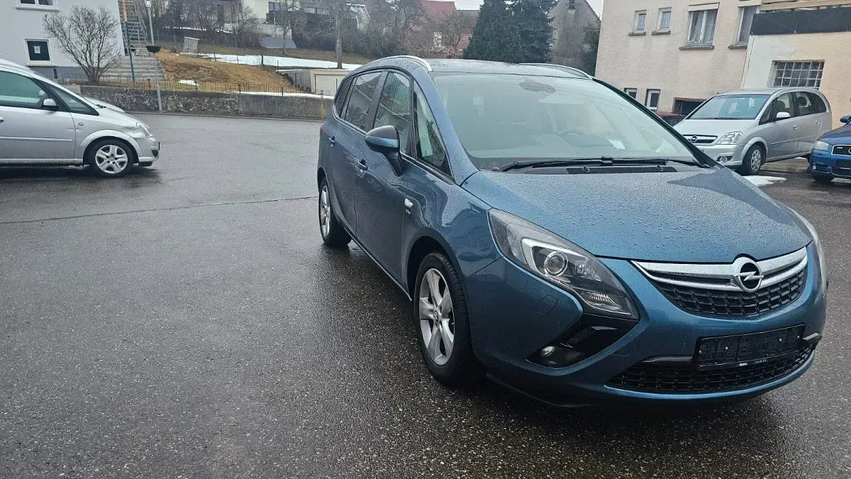 Gebraucht Opel Zafira Tourer Active 140 PS (102 kW) 2013 Blau Van / Kleinbus
