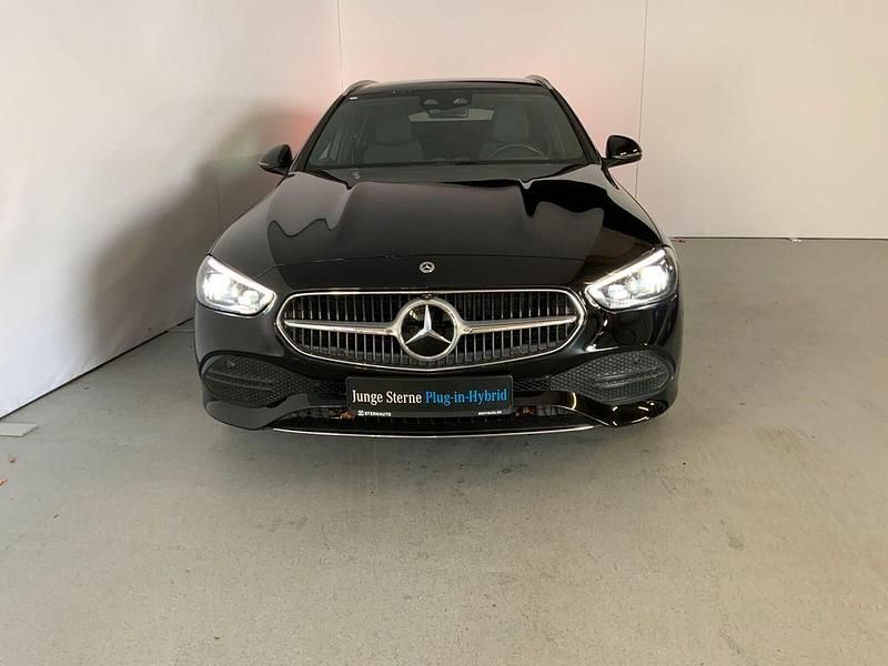 Gebraucht Mercedes C300e Avantgarde 313 PS (230 kW) 2023 Obsidianschwarz metallic Kombi