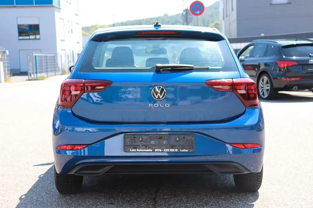 Gebraucht VW Polo Basis 80 PS (58 kW) 2022 Blau Kleinwagen