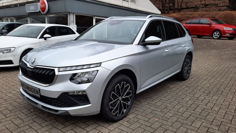 Silber Neu 2025 Skoda Kamiq Selection SUV | 25.499 € (Guter Preis) - Bild 1/4