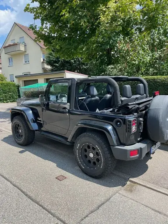 Gebraucht Jeep Wrangler Sahara 200 PS (147 kW) 2013 Schwarz SUV