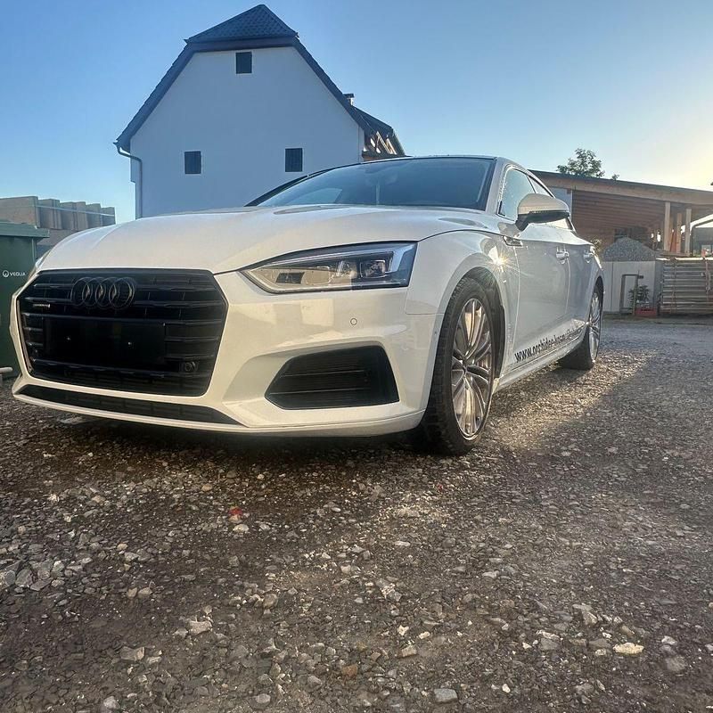 Gebraucht Audi A5 Sportback Ambiente 218 PS (160 kW) 2017 Weiß Kleinwagen