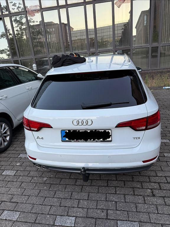 Gebraucht Audi A4 Ambiente 190 PS (139 kW) 2017 Weiß Kombi