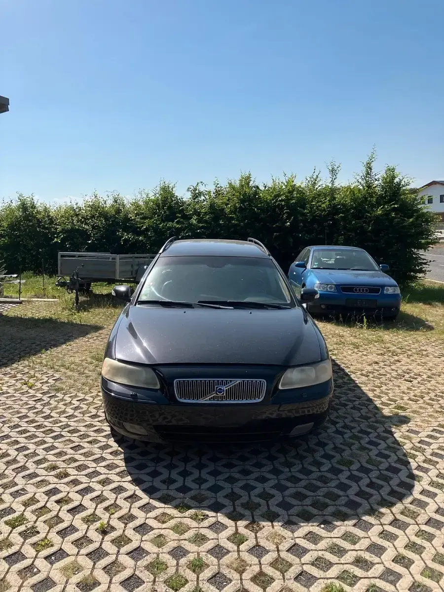 Gebraucht Volvo V70 163 PS (119 kW) 2007 Schwarz Kombi