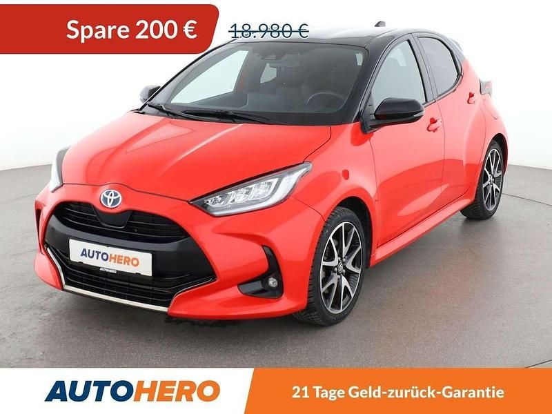 Rot Gebraucht 2021 Toyota Yaris Hybrid Style Kleinwagen | 18.780 € (Fairer Preis) - Bild 1/3