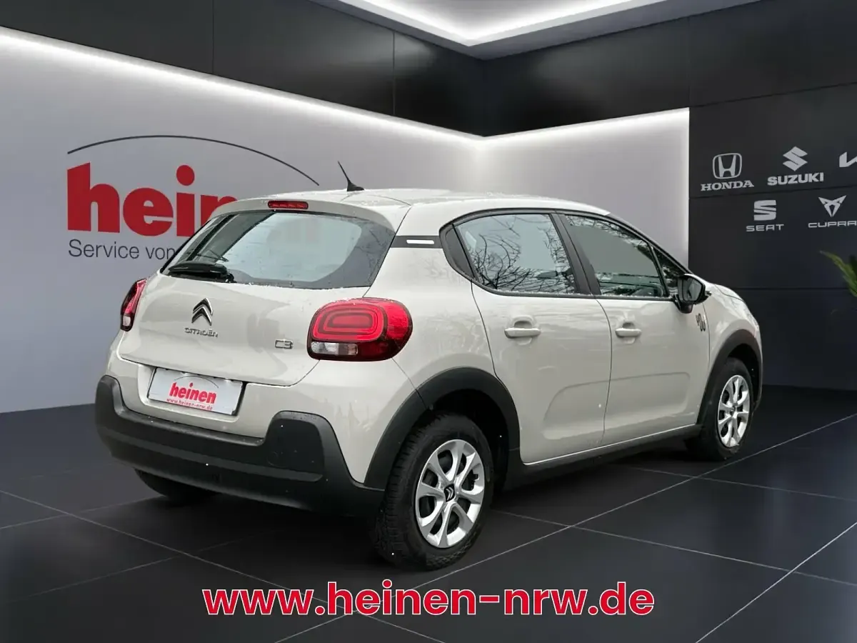 Usata Citroën C3 PureTech 83 CV (61 kW) 2024 Grigio Berlina