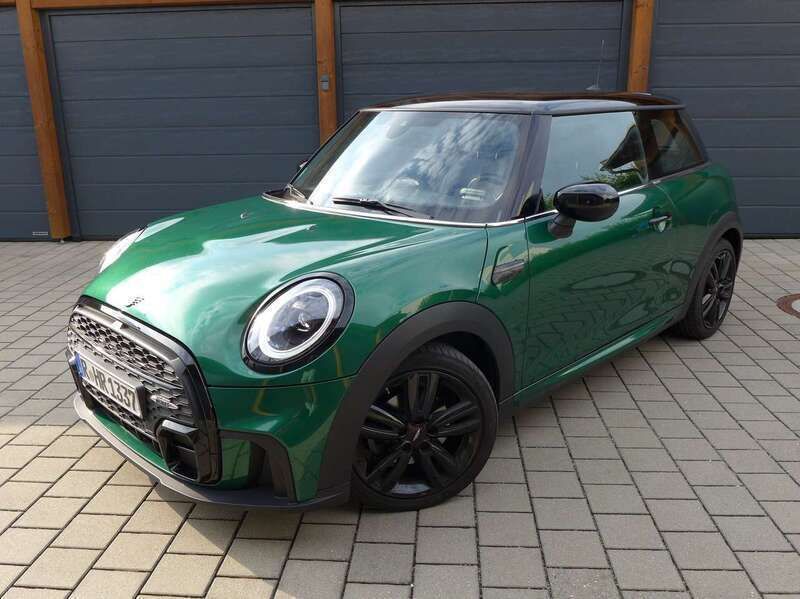 Grün Gebraucht 2024 Mini John Cooper Works Kleinwagen | 24.700 € (Superpreis) - Bild 1/4