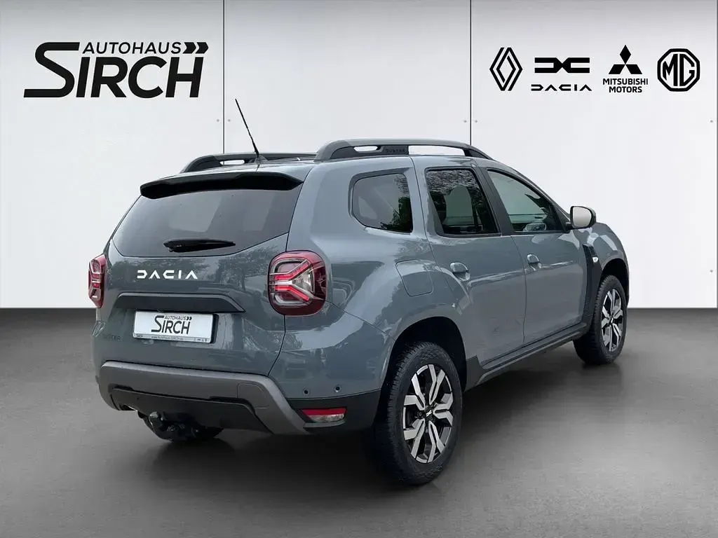 Second-hand Dacia Duster Journey 131 CP (96 kW) 2022 Gri SUV
