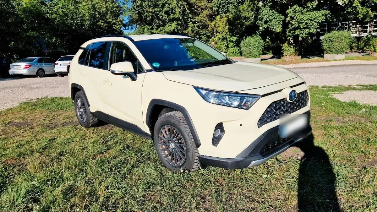 Gebraucht Toyota RAV4 Hybrid 306 PS (225 kW) 2021 Schwarz SUV