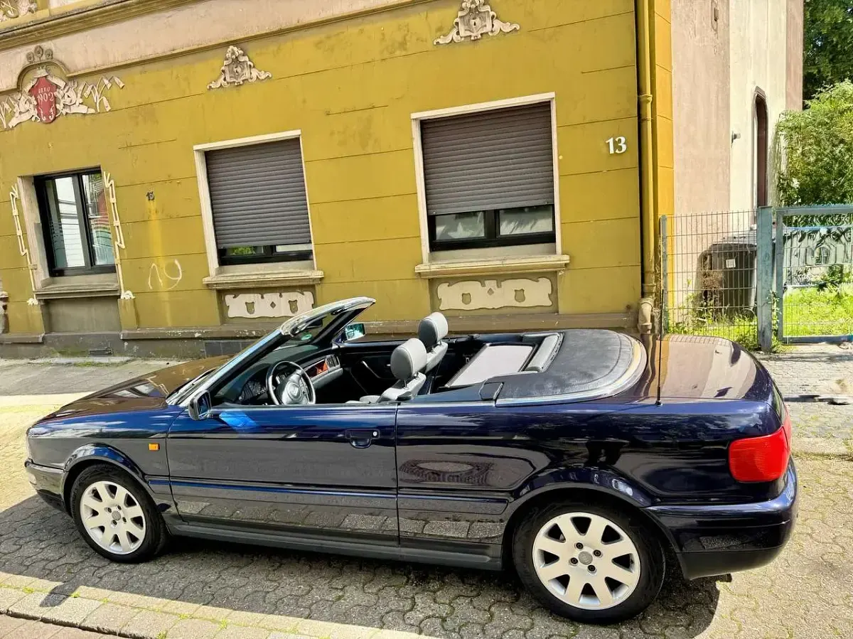 Gebraucht Audi Cabriolet 125 PS (91 kW) 1998 Blau Cabrio