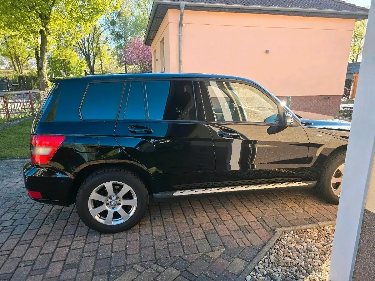 Gebraucht Mercedes GLK200 143 PS (105 kW) 2011 Schwarz SUV