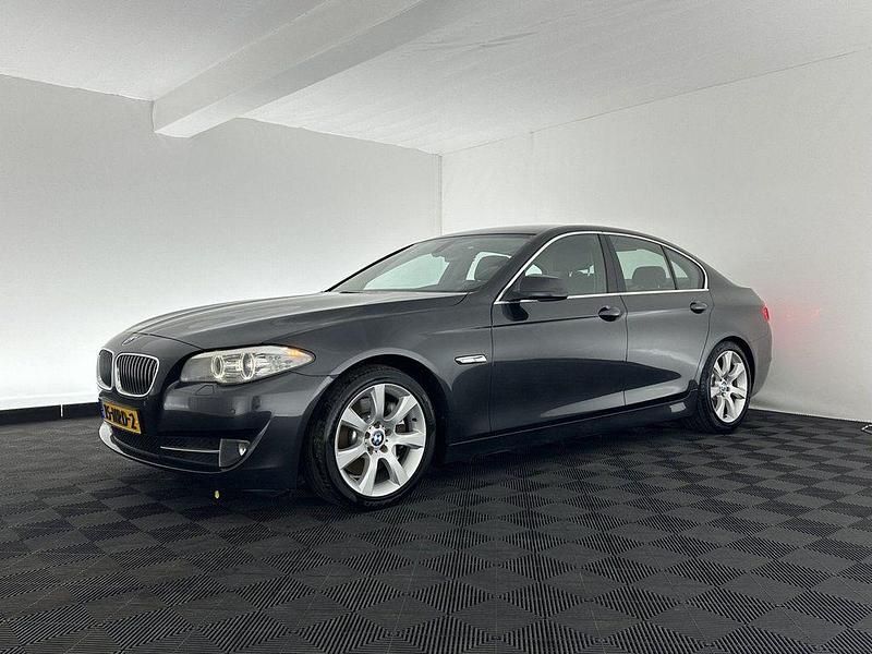 Gebraucht BMW 530 Executive 245 PS (180 kW) 2010 Grau Limousine
