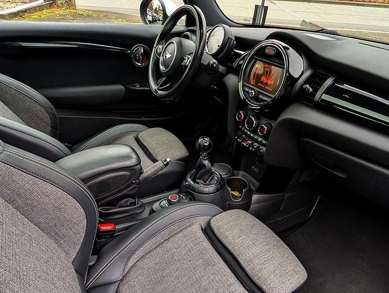 Gebraucht Mini Cooper Chili 136 PS (100 kW) 2015 Schwarz Kleinwagen
