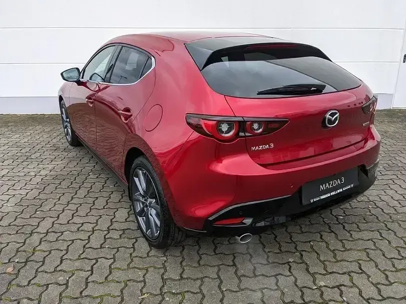 Nowe Mazda 3 Exclusive 140 KM (102 kW) 2025 Czerwony Sedan/Limuzyna