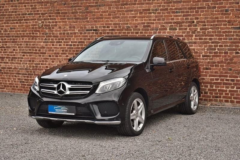 Schwarz Gebraucht 2016 Mercedes GLE250 AMG line SUV | 24.690 € (Fairer Preis) - Bild 1/4