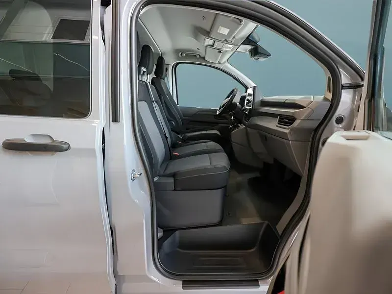 Neu VW T7 110 PS (80 kW) 2025 Grau Van