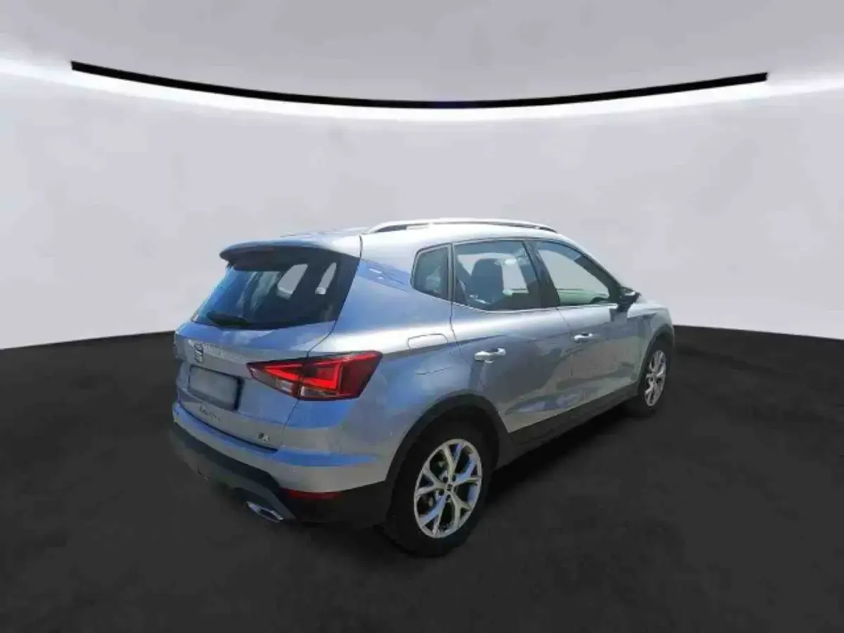 Gebraucht Seat Arona FR 116 PS (85 kW) 2024 Silber SUV