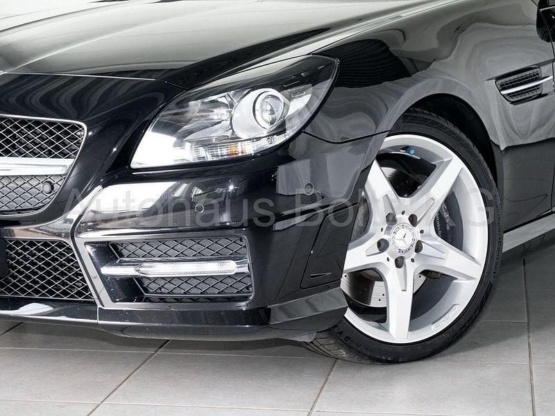 Gebraucht Mercedes SLK200 AMG line 184 PS (135 kW) 2012 Schwarz Cabrio