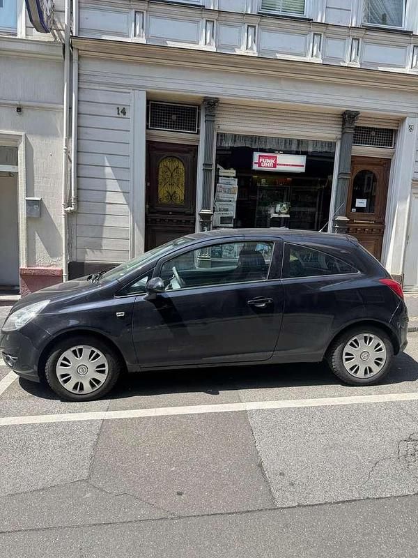 Używany Opel Corsa 80 KM (58 kW) 2008 Sedan/Limuzyna