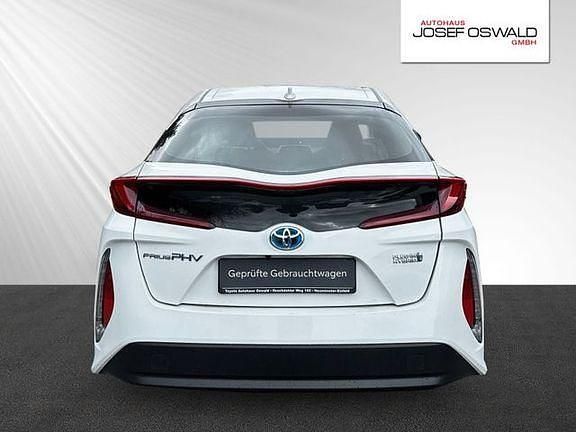 Gebraucht Toyota Prius Basis 122 PS (89 kW) 2021 Schneeweiß