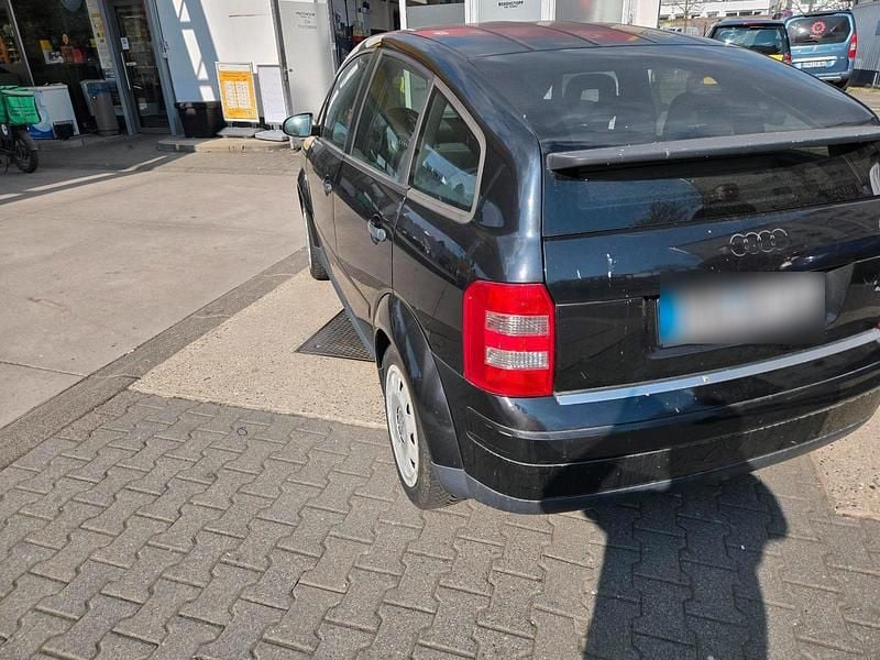 Gebraucht Audi A2 75 PS (55 kW) 2001 Schwarz Kleinwagen