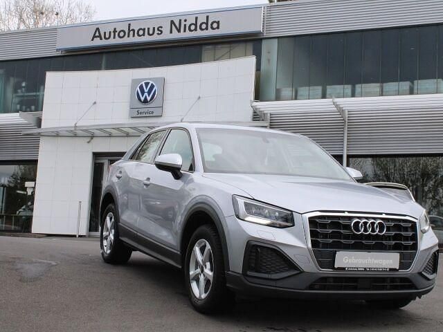 Gebraucht Audi Q2 Comfort 150 PS (110 kW) 2023 Silber SUV