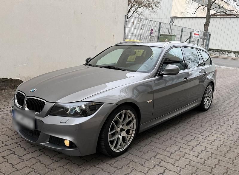 Gebraucht BMW 320 M Sport 184 PS (135 kW) 2010 Grau Kombi