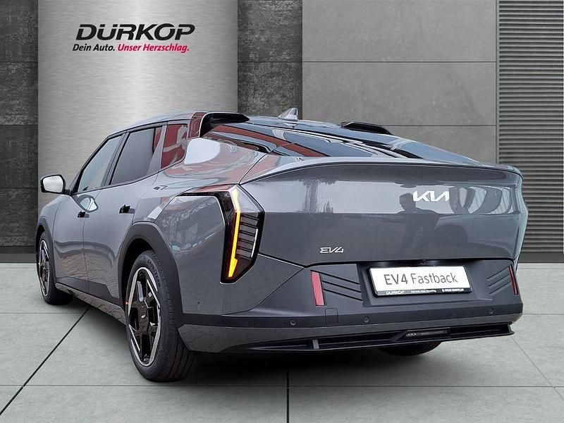 Neu Kia EV4 Earth 150 kW (204 PS) 2025 Schwarz Kleinwagen