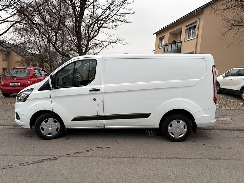 Second-hand Ford Transit Custom 107 CP (78 kW) 2020 Alb Monovolum