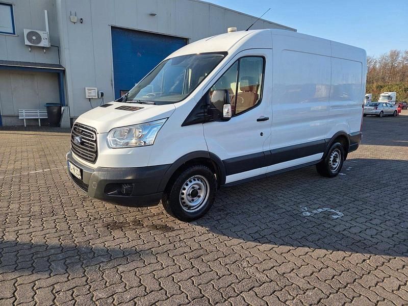 Weiß Gebraucht 2015 Ford Transit Van / Kleinbus | 12.900 € - Bild 1/4