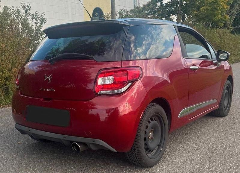 Rot Gebraucht 2010 Citroën DS3 | 5.600 € (Teuer) - Bild 1/4