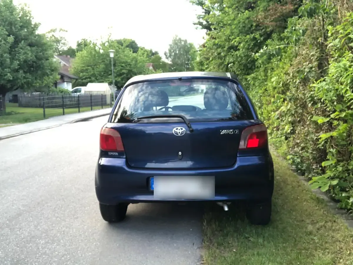Gebraucht Toyota Yaris 85 PS (62 kW) 2000 Limousine