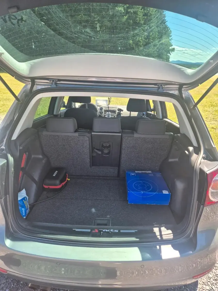 Gebraucht VW Golf Plus Cross 122 PS (89 kW) 2013 Grau Kombi