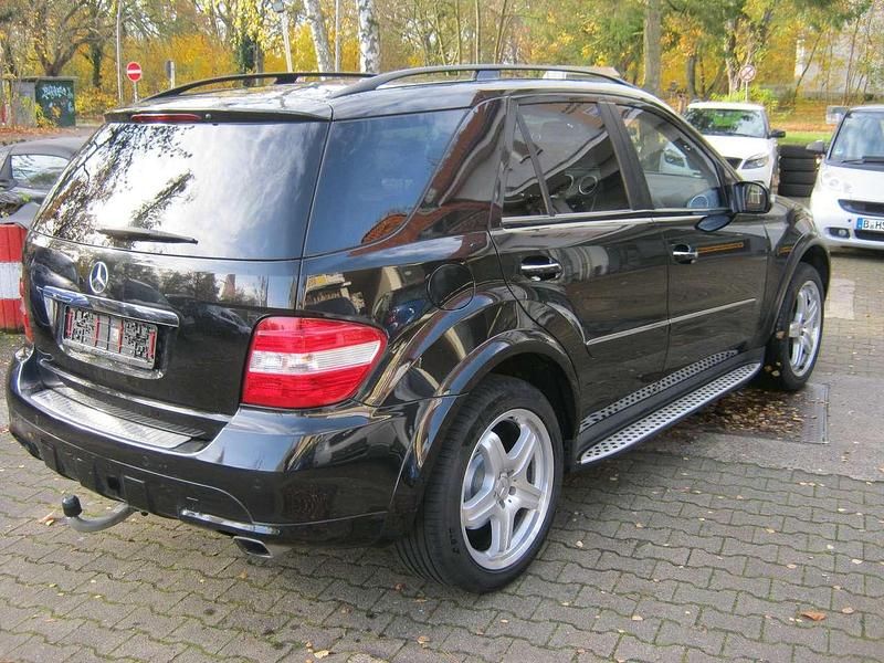Gebraucht Mercedes ML420 AMG 306 PS (225 kW) 2008 Schwarz SUV