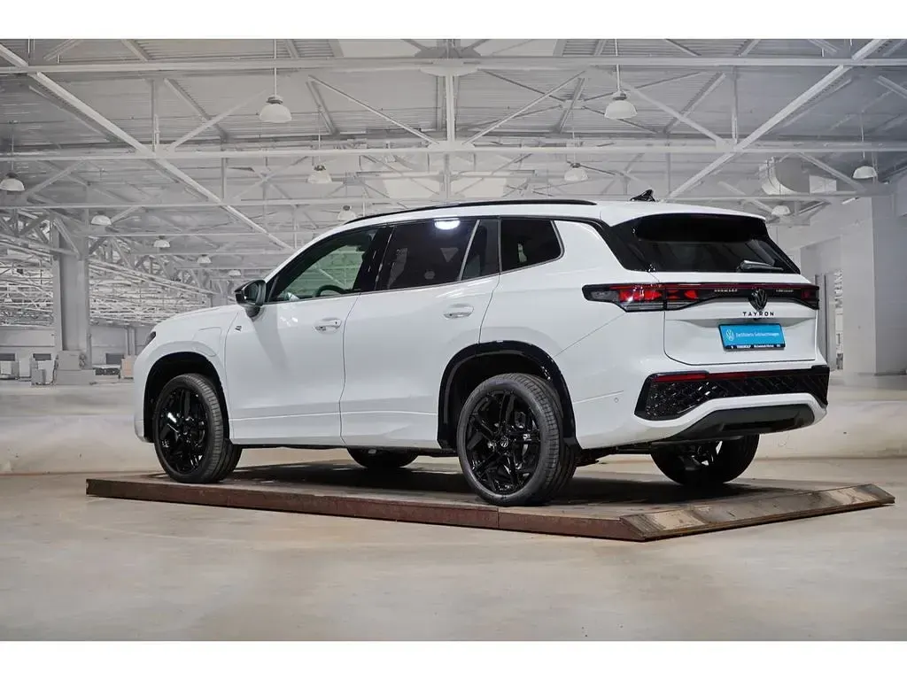 Gebraucht VW Tayron R-line 177 PS (130 kW) 2026 Pure white SUV