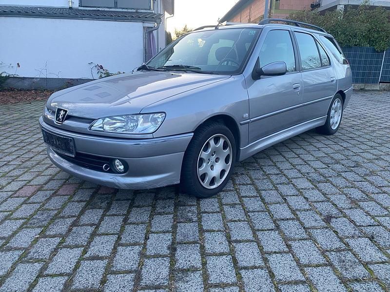 Silber Gebraucht 2001 Peugeot 306 Kombi | 2.400 € - Bild 1/4