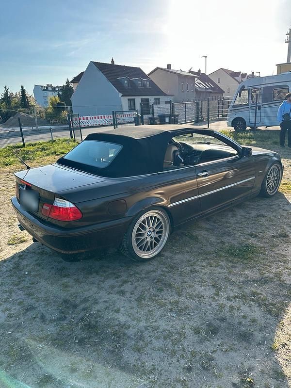 Second-hand BMW 330 231 CP (169 kW) 2000 Maro Cabrio