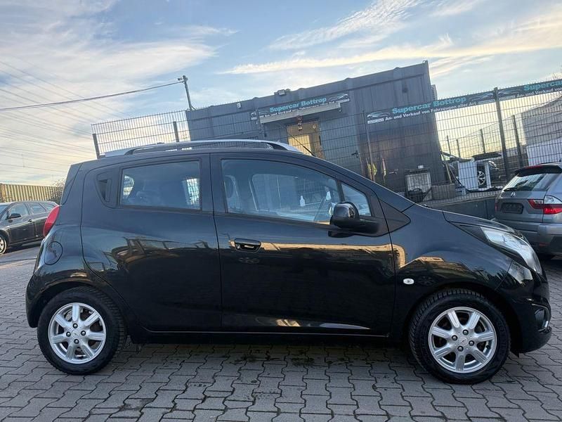 Używany Chevrolet Spark LT 82 KM (60 kW) 2013 Czarny Hatchback