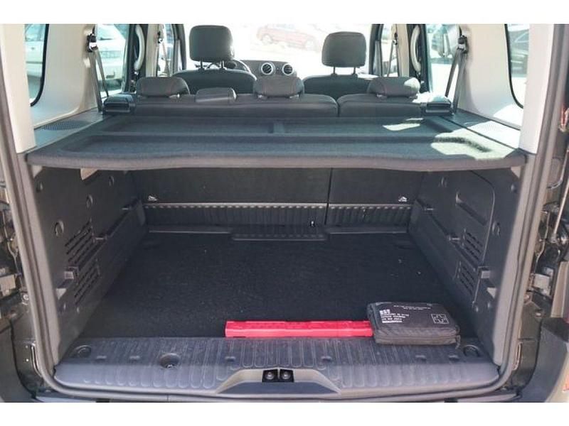 Gebraucht Mercedes Citan 111 116 PS (85 kW) 2019 Dravitschwarz metallic (metallic) Van