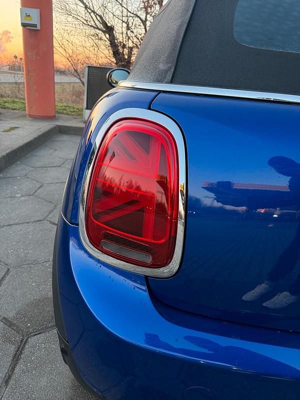 Gebraucht Mini Cooper Cabriolet 136 PS (100 kW) 2019 Blau Cabrio