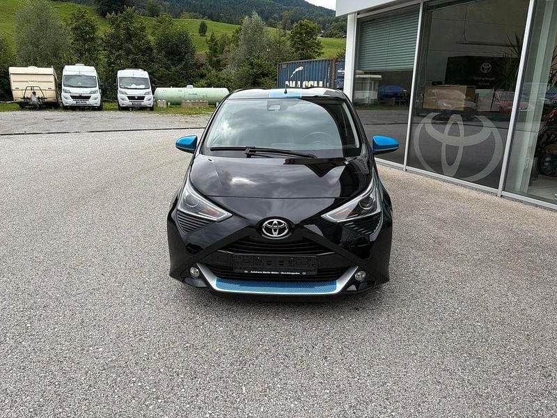 Schwarz Gebraucht 2018 Toyota Aygo Trend Kleinwagen | 10.490 € (Etwas zu teuer) - Bild 1/4
