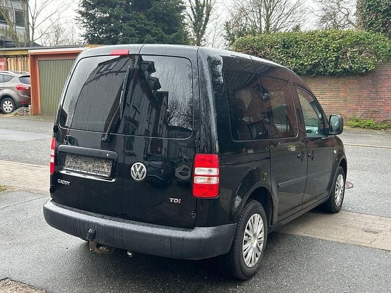 Gebraucht VW Caddy Trendline 102 PS (75 kW) 2013 Schwarz Van / Kleinbus