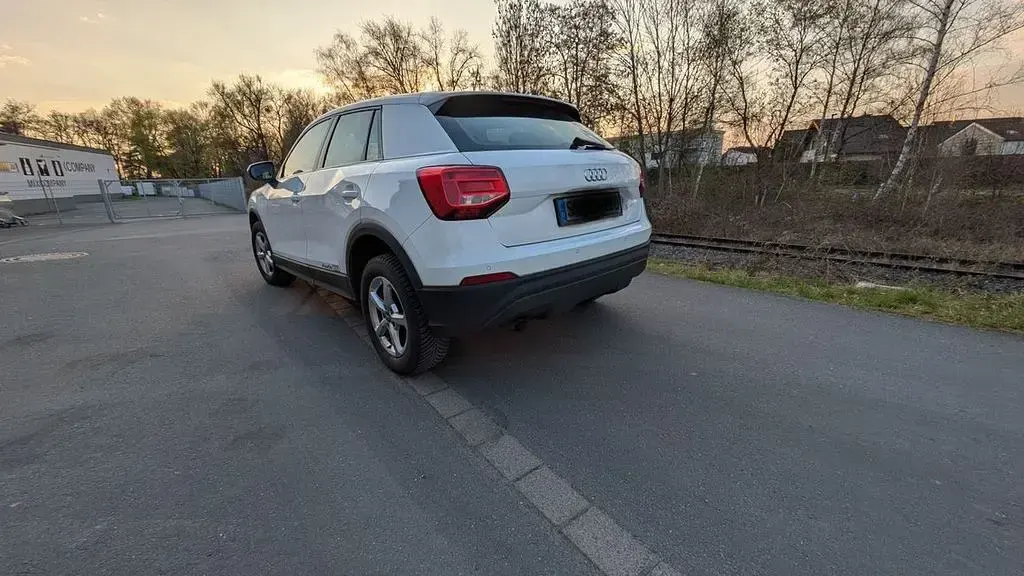 Gebraucht Audi Q2 116 PS (85 kW) 2018 Weiß SUV