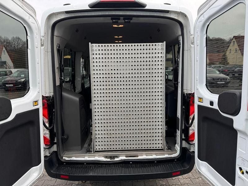 Gebraucht Ford Transit 131 PS (96 kW) 2020 Weiß Kombi
