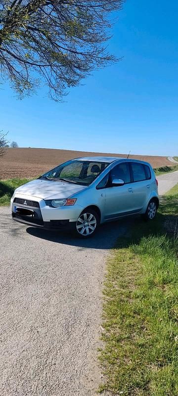 Silber Gebraucht 2025 Mitsubishi Colt Kleinwagen | 3.500 € (Superpreis) - Bild 1/4