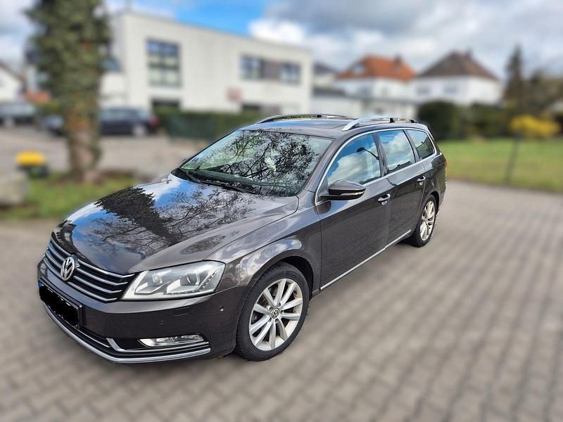 Gebraucht VW Passat Highline 177 PS (130 kW) 2013 Braun Kombi