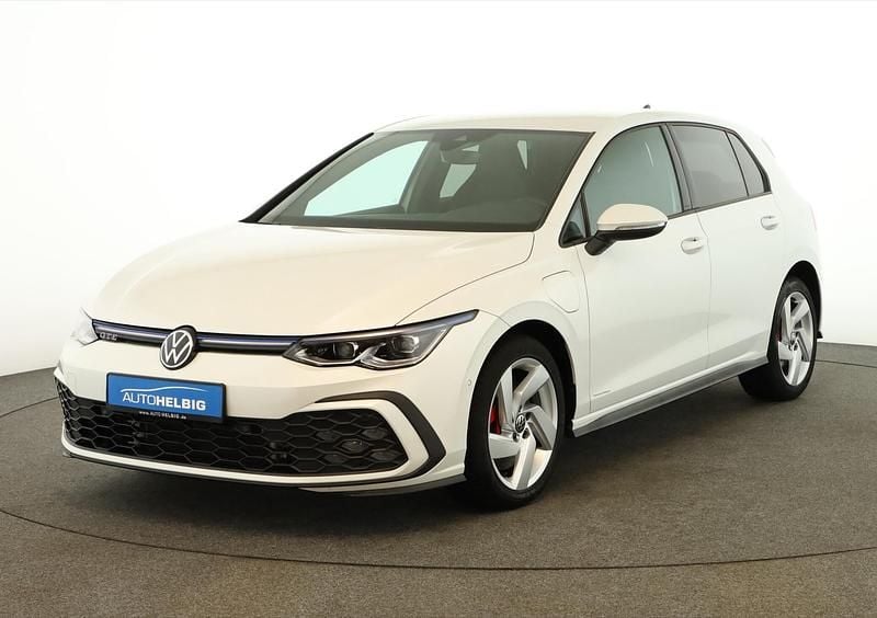 Gebraucht VW Golf GTE 245 PS (180 kW) 2022 Oryxweiß perlmutteffekt SUV