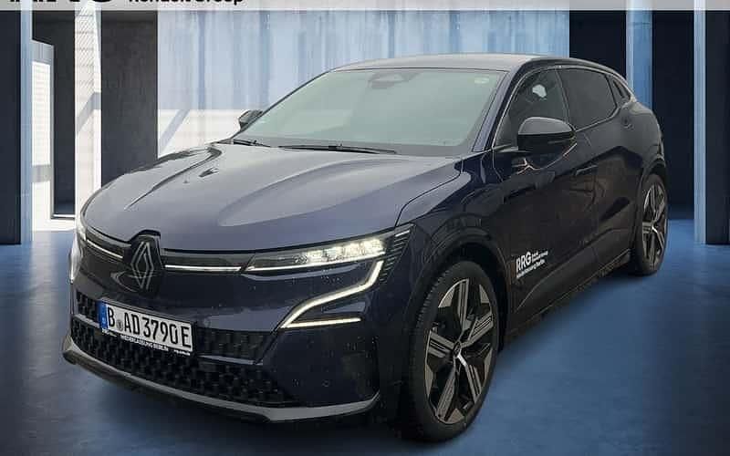 Blau Gebraucht 2025 Renault Mégane Iconic Limousine | 39.900 € (Etwas zu teuer) - Bild 1/3